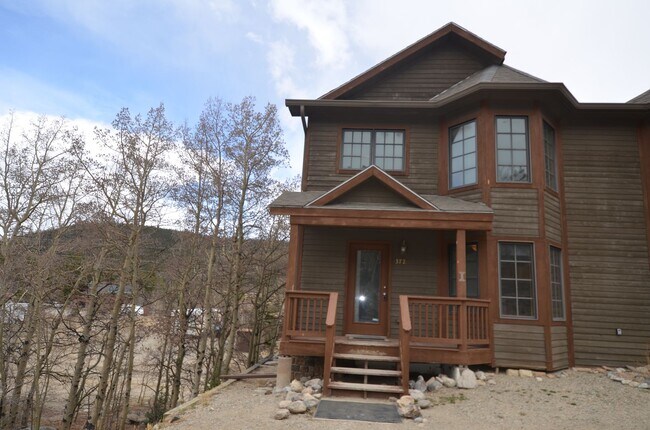 Foto del edificio - Oak Street Duplex