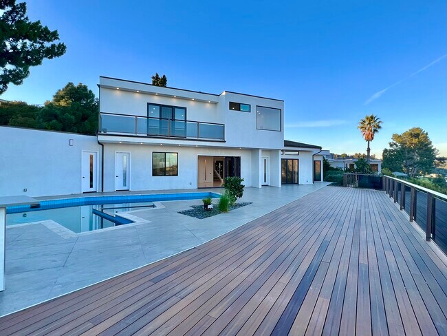 Building Photo - 2260 Apollo Dr
