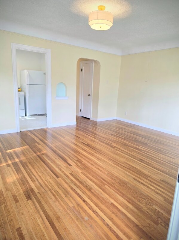 Foto del edificio - 332 S 3rd Ave