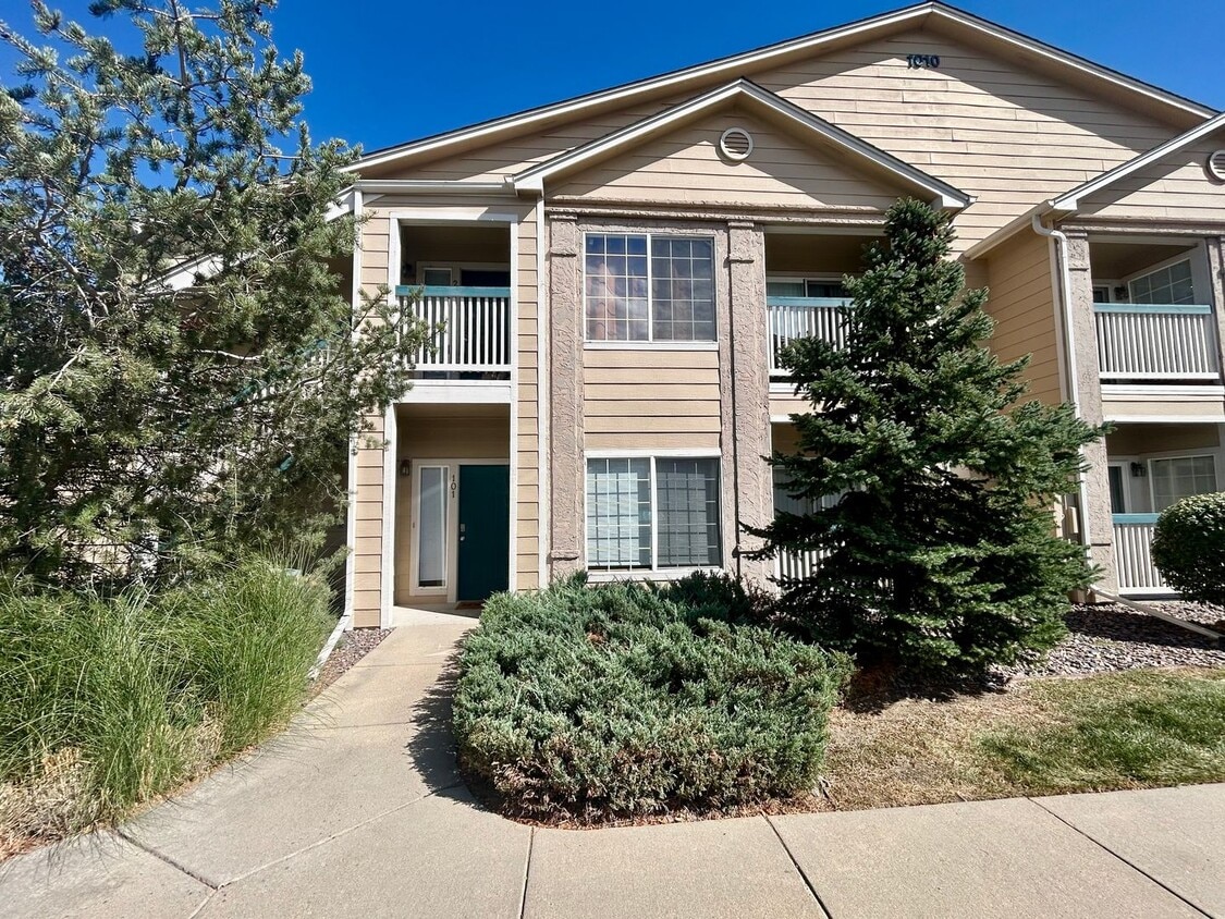 Photo - 1010 Opal street #101