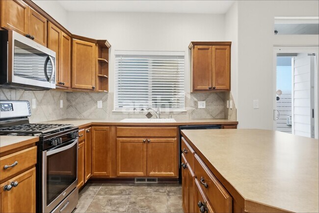 Foto del edificio - 5100 Balustrade Blvd SE