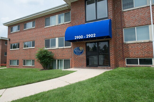 Building Photo - 2900 Taney Rd