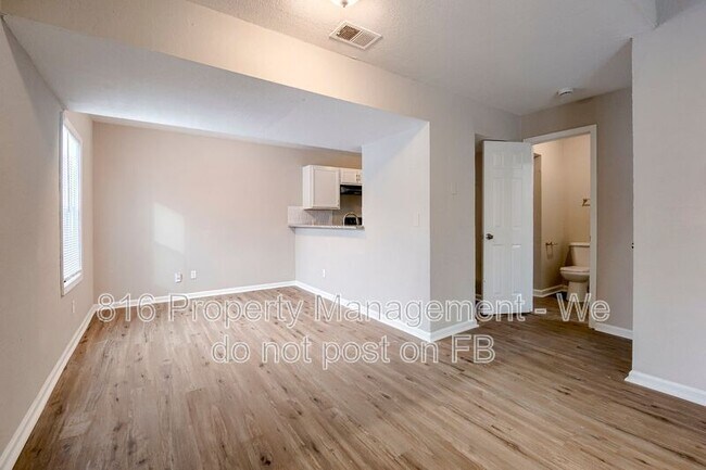 Foto del edificio - 6901 Jackson Ave