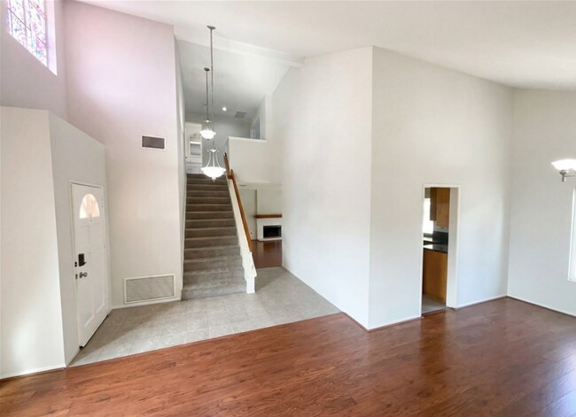 Foto del edificio - 9036 Limecrest Dr