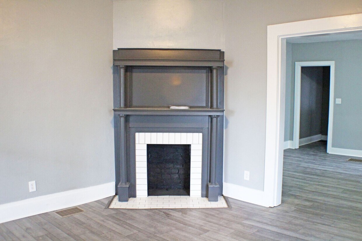 Three Bedroom, one bath duplex in South Pa... House for Rent in