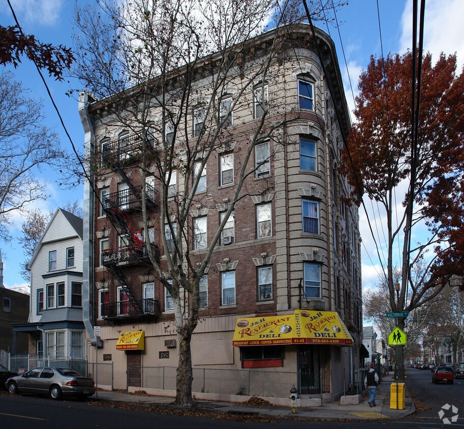 4143 Victoria Ave, Newark, NJ 07104 Apartments in Newark, NJ