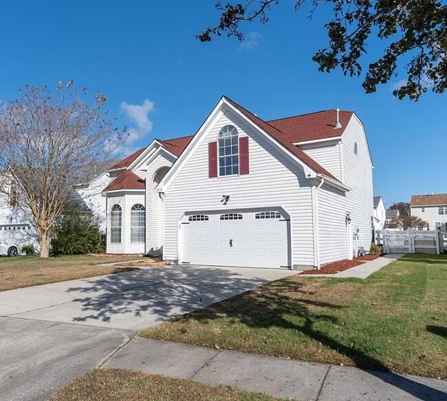 Building Photo - 2544 7 Kings Rd