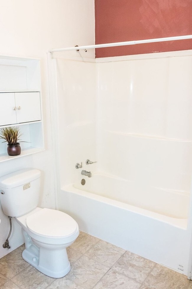 Foto del edificio - Single Bedroom Unit just 7 minutes from CMU
