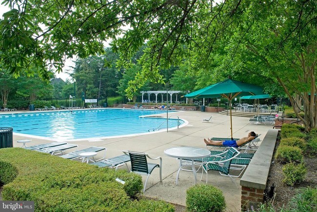 Building Photo - 8456 Link Hills Loop