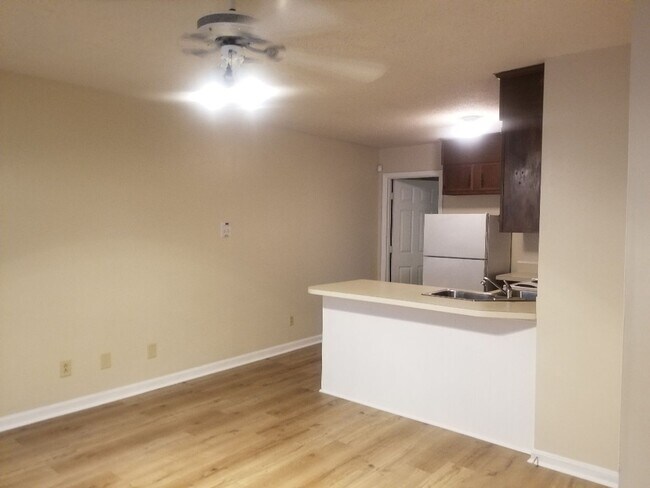 Foto del edificio - 200 S Linwood Ave