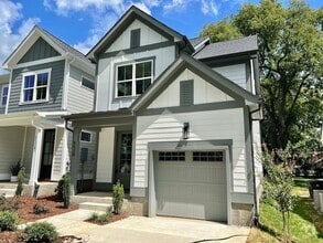 Building Photo - 953B Cahal Ave