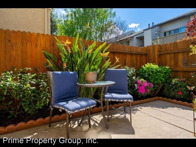 Building Photo - 3 br, 2.5 bath House - 53 Seraspi Ct.