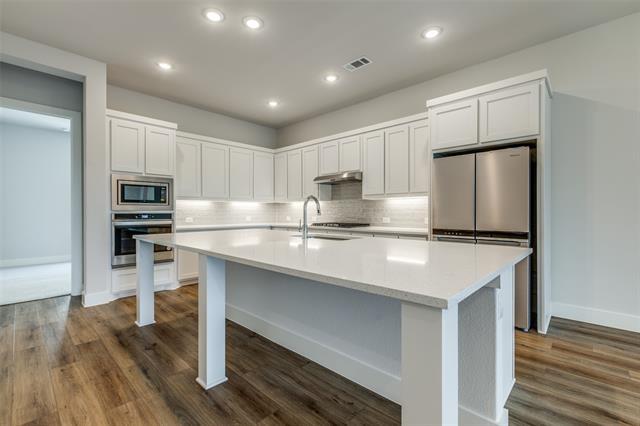 Foto del edificio - 8108 Hastings Dr