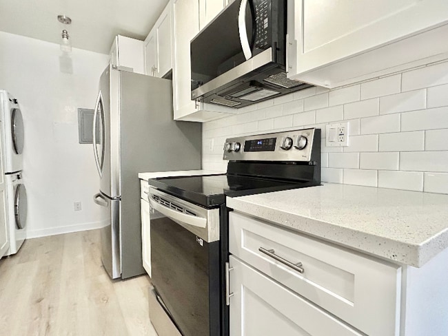 Photo - 1849 S Bentley Ave Apartment