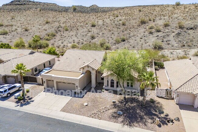 Building Photo - 1531 E Silverwood Dr