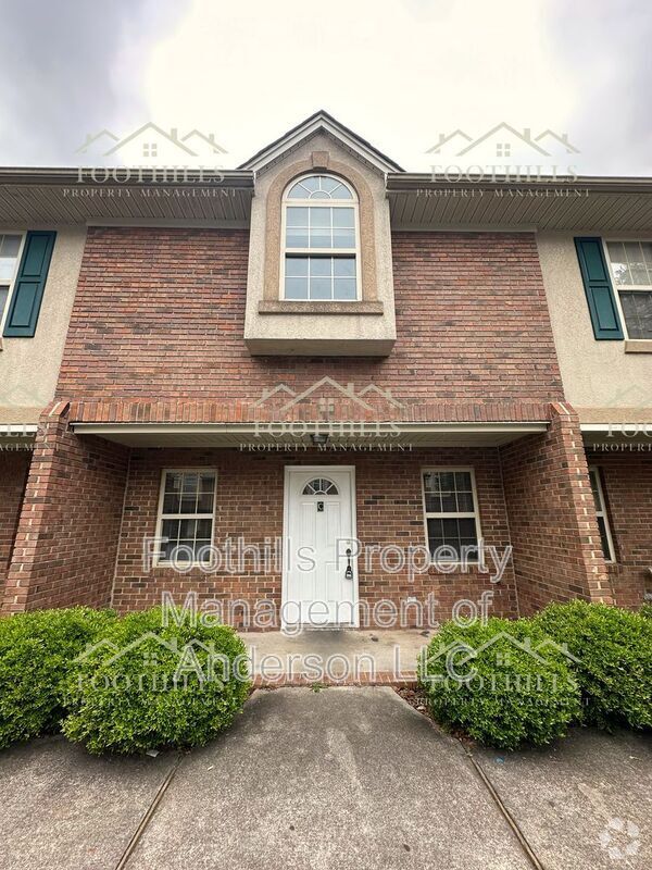 Building Photo - 415 Nelson Dr