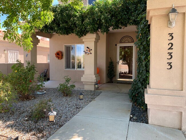 Foto del edificio - Magnificent 4 Bedroom, 2.5 Bath in Rio Rancho!