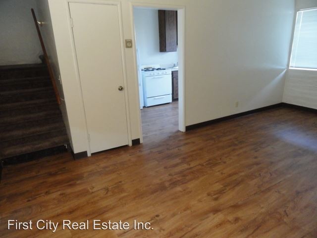 Building Photo - 1207 Forest Ave