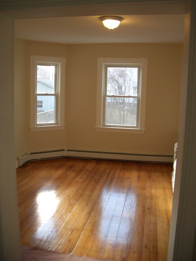 12 Rifle Ct Unit 12 Rifle Ct Watertown, Watertown, MA 02472