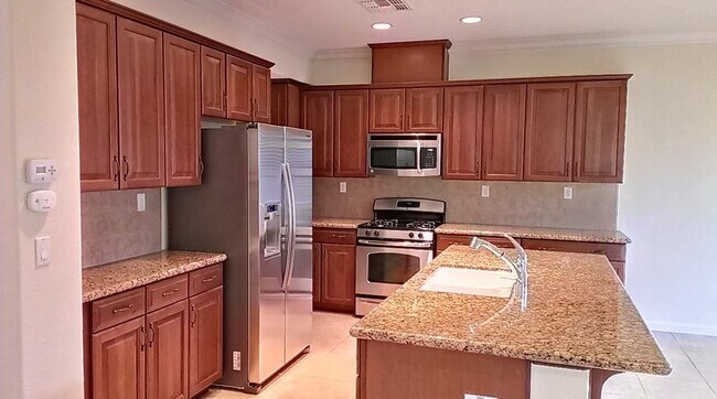 Foto del edificio - 5998 Camden Cir