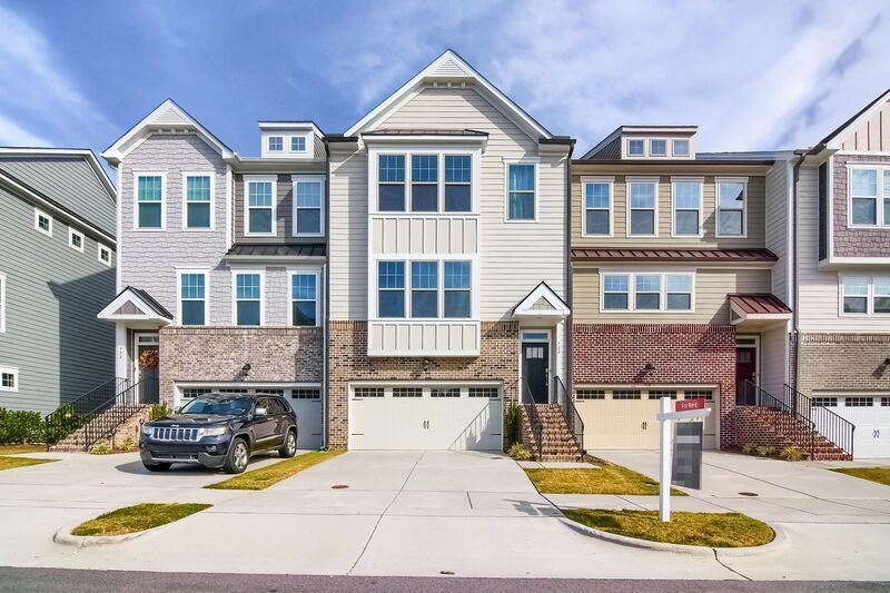 Primary Photo - 920 Dalton Ridge Pl