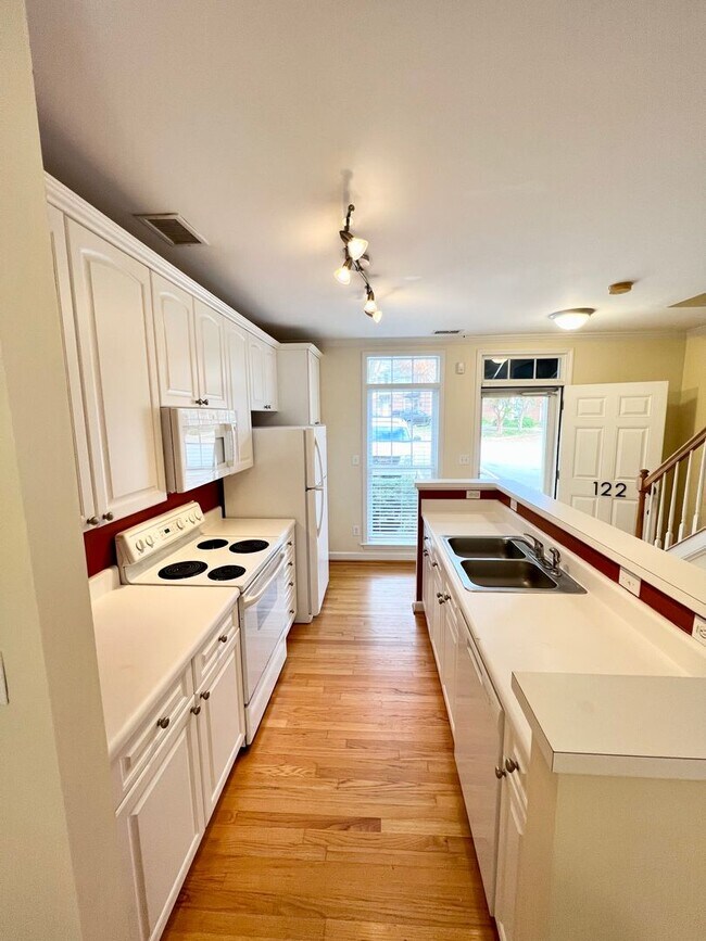Foto del edificio - 2 Bedroom Townhome