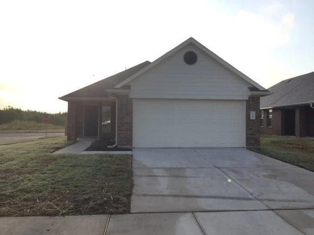 Foto principal - 4101 Summersweet Ln