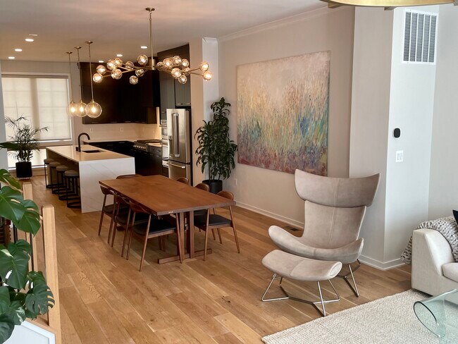 Foto del edificio - 11736 Sunrise Valley Dr