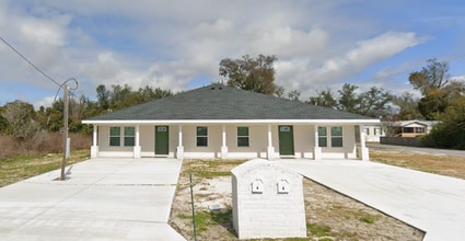 Building Photo - 3613 E 7th St