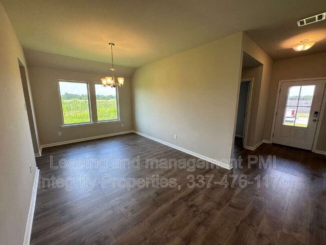 Foto del edificio - 3202 Hvn Lk Dr