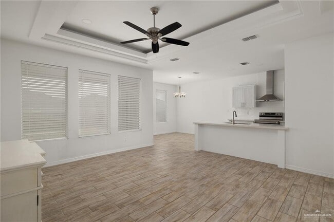 Building Photo - 524 Oak Ridge St