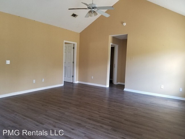 Building Photo - 4 br, 4 bath Room For Rent - 420 Coach's Way