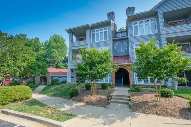 Foto del edificio - 1140 Lake Heron Dr