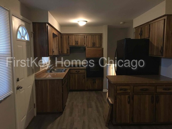 Foto del edificio - 13329 S Mackinaw Ave