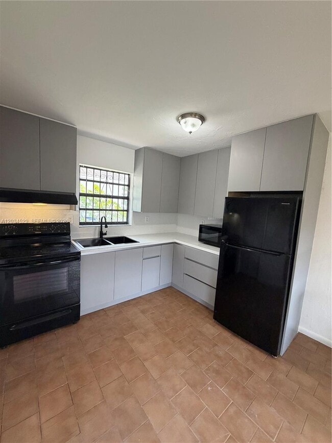 Foto del edificio - 6747 NW 5th Ct
