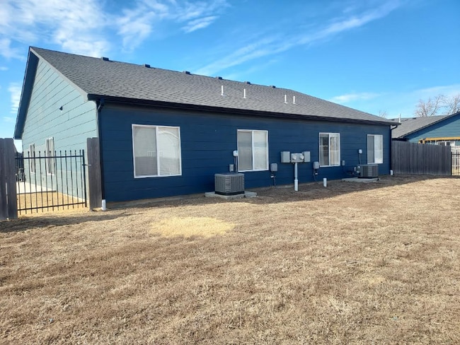 Foto del edificio - 2334 E Cheyenne Ct