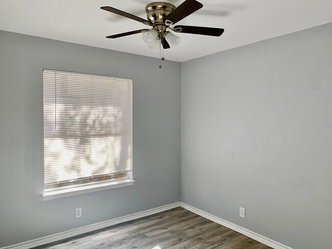 Foto del edificio - 206 Tamara Dr