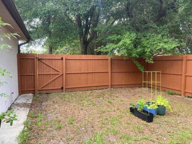 Building Photo - 55 Brittany Ln, Unit A