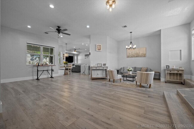 Foto del edificio - 2926 Dovedale Ct