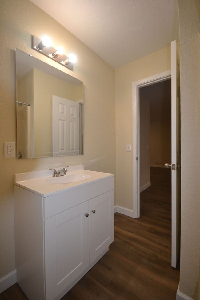 Foto del edificio - Bearcat Apartment