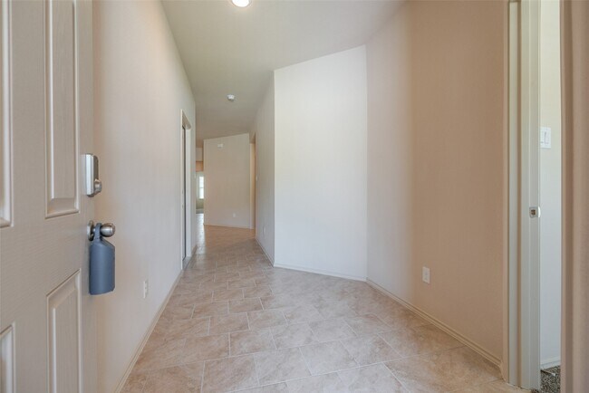 Building Photo - 23603 Umbrella Pine Dr
