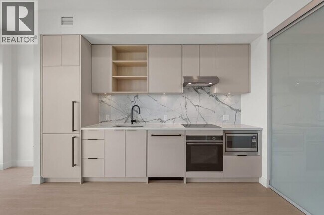 Photo du bâtiment - 422 E 3rd St