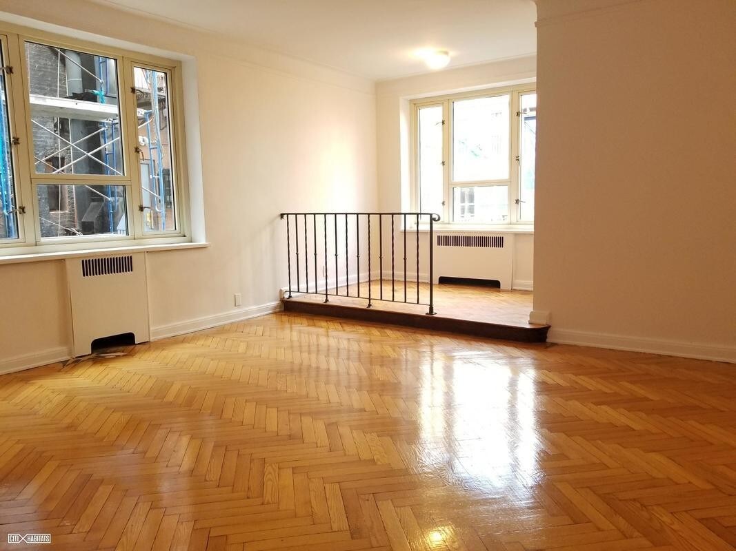 Foto principal - 155 E 77th St