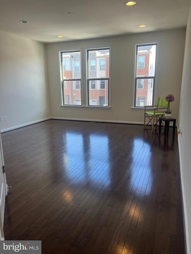 Foto del edificio - 42415 Dogwood Glen Square