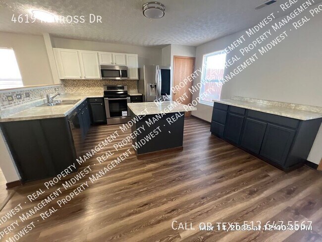 Foto del edificio - 4619 Kenross Dr