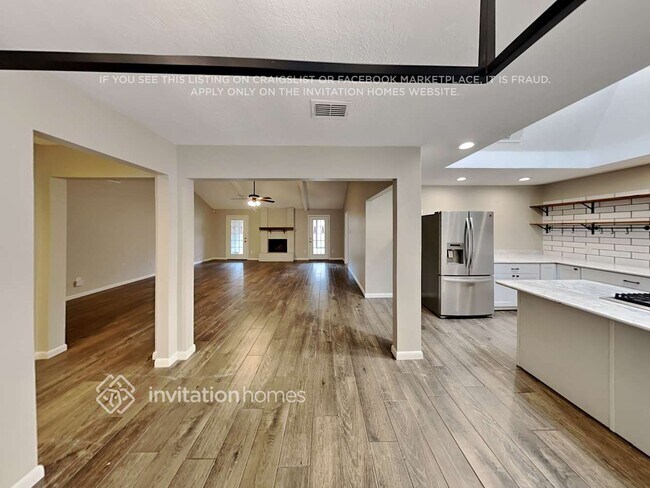 Foto del edificio - 15607 Oldridge Dr