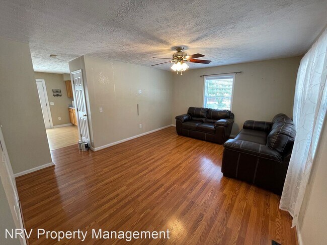 Building Photo - 3 br, 1.5 bath House - 1414 Scott St