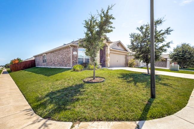 Building Photo - 1101 Rainer Dr