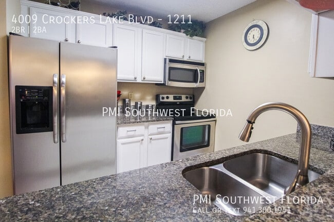 Foto del edificio - 4009 Crockers Lake Blvd