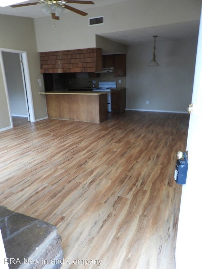 Building Photo - 3821 Wild Rye Trail